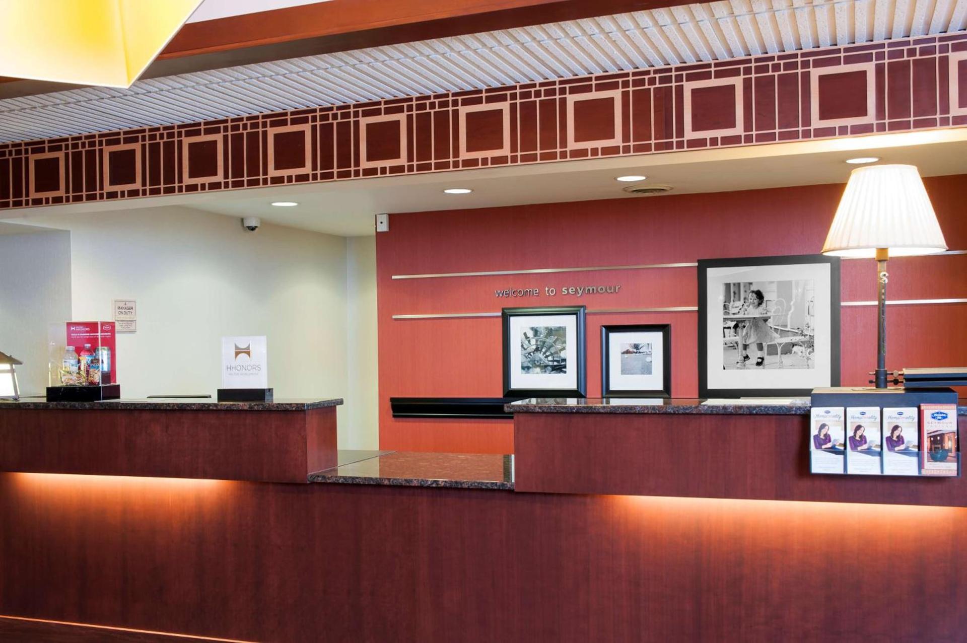 Hampton Inn Seymour photo 6