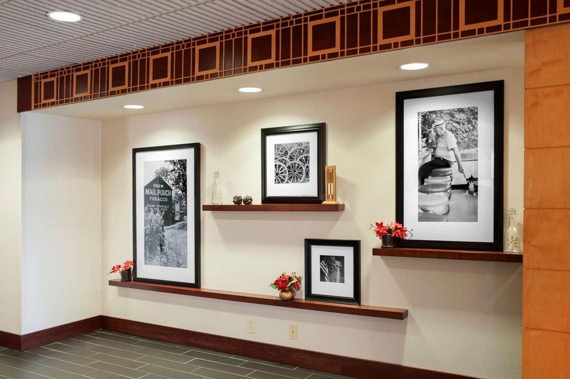 Hampton Inn Seymour photo 5