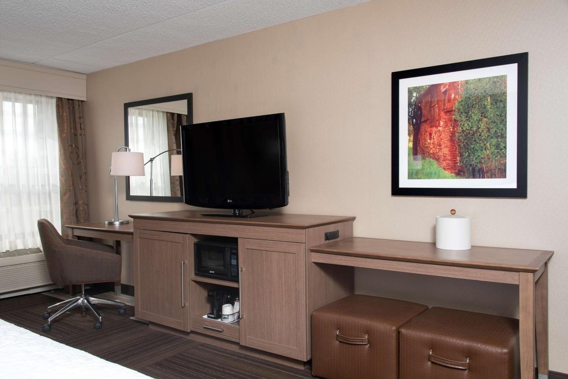 Hampton Inn Seymour photo 21