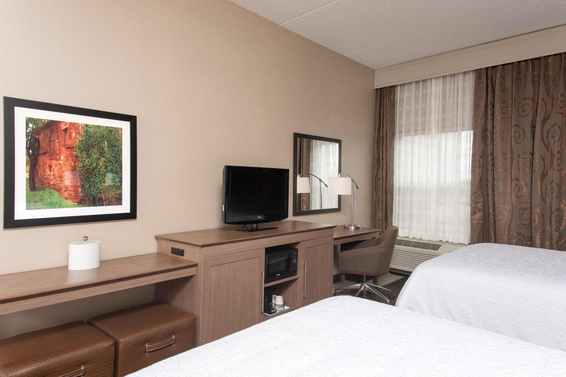 Hampton Inn Seymour photo 25