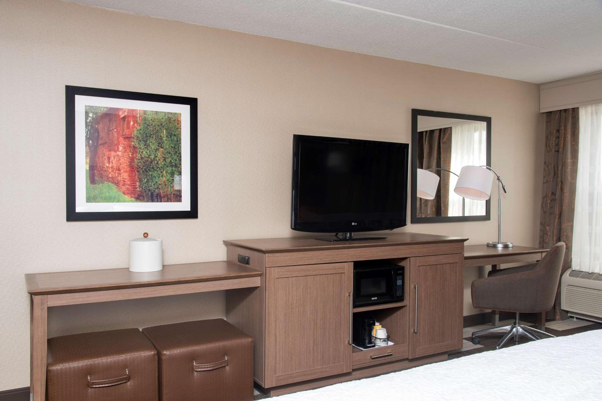 Hampton Inn Seymour photo 37