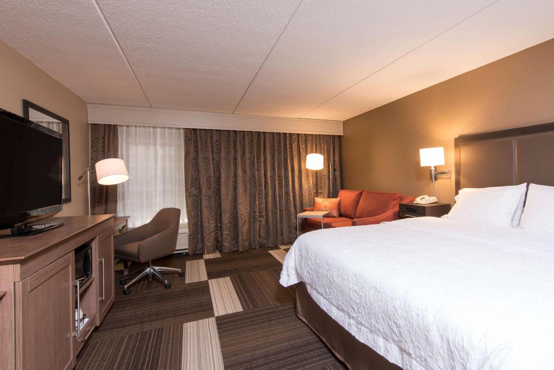 Hampton Inn Seymour photo 40
