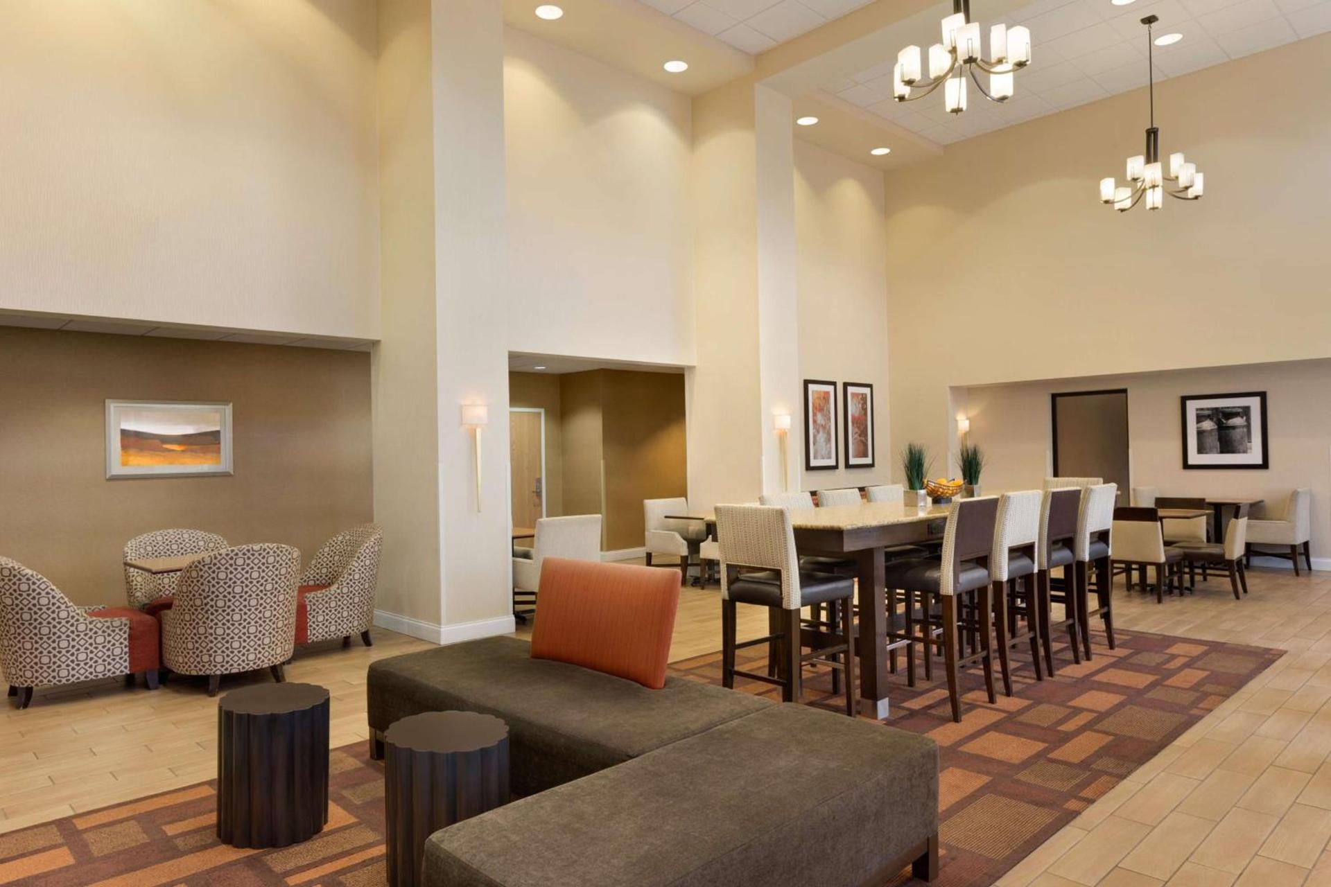 Hampton Inn & Suites Largo photo 5