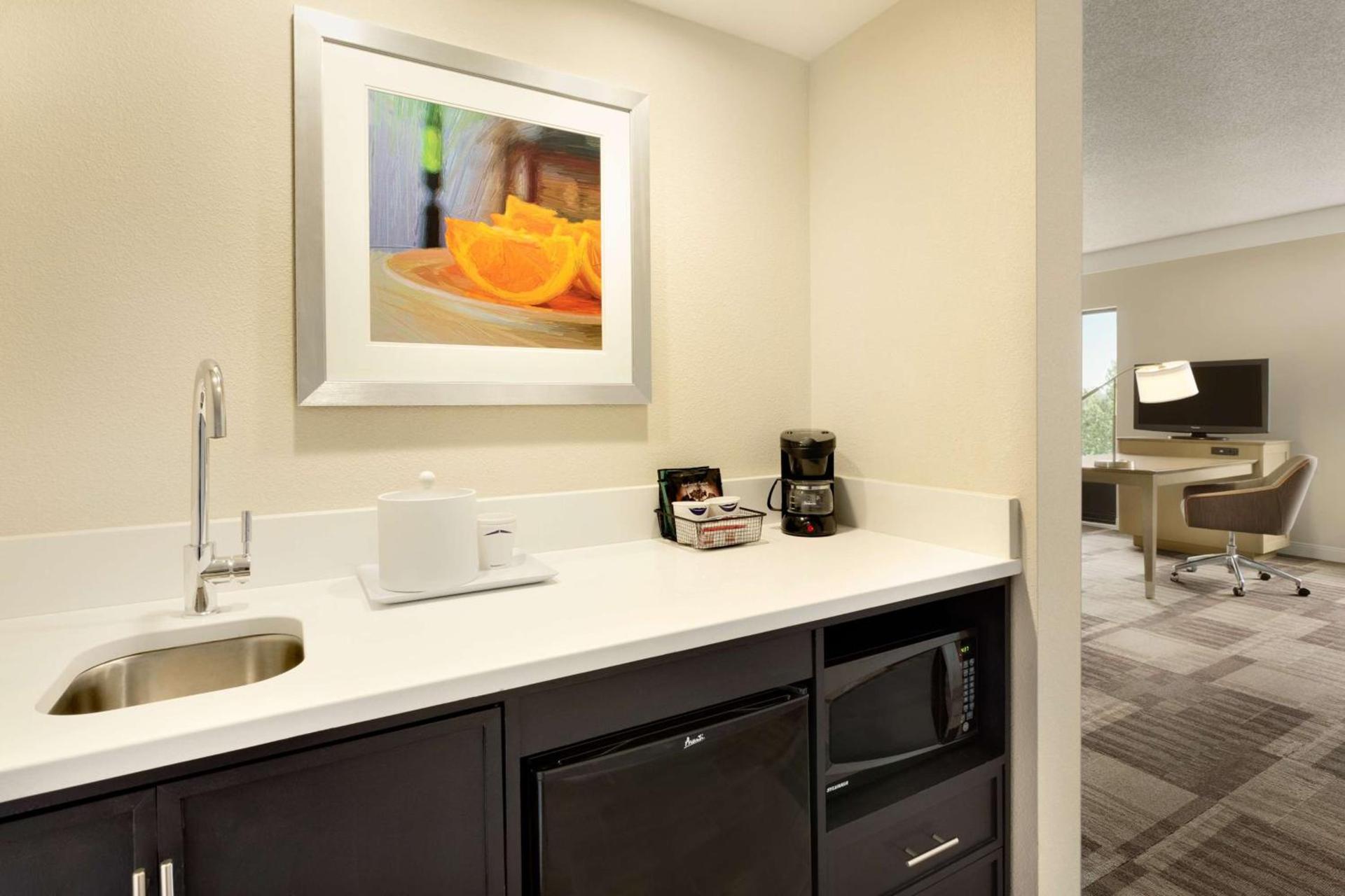 Hampton Inn & Suites Largo photo 20