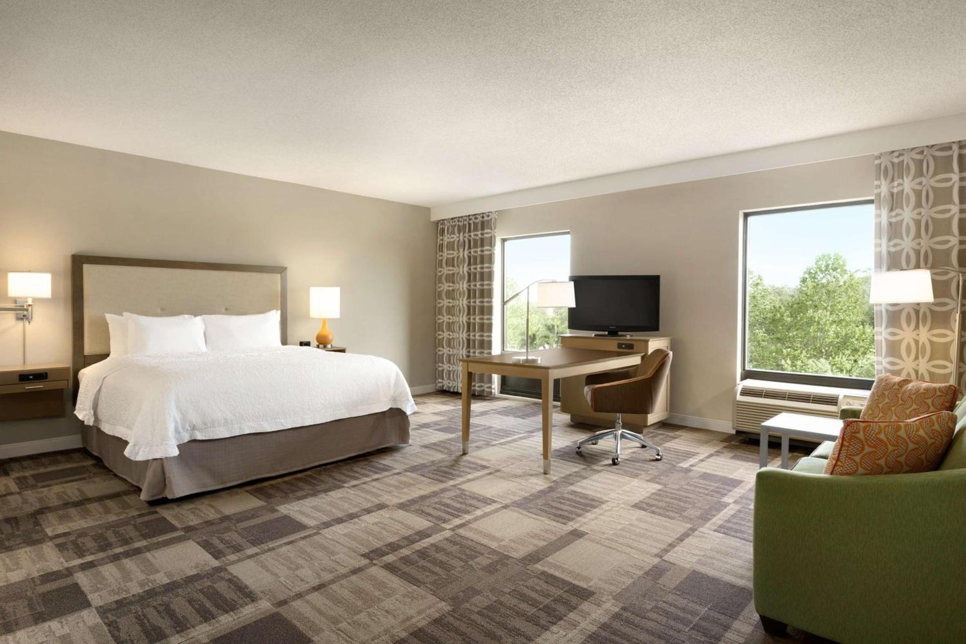 Hampton Inn & Suites Largo photo 21