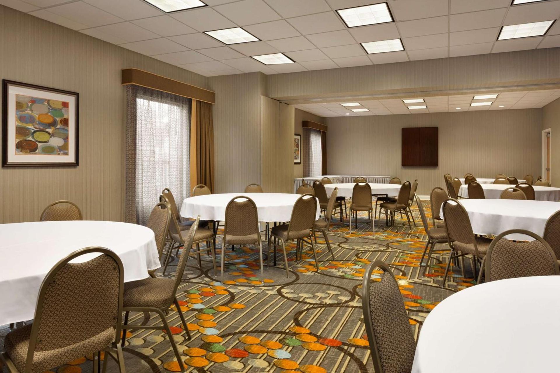 Hampton Inn & Suites Largo photo 22