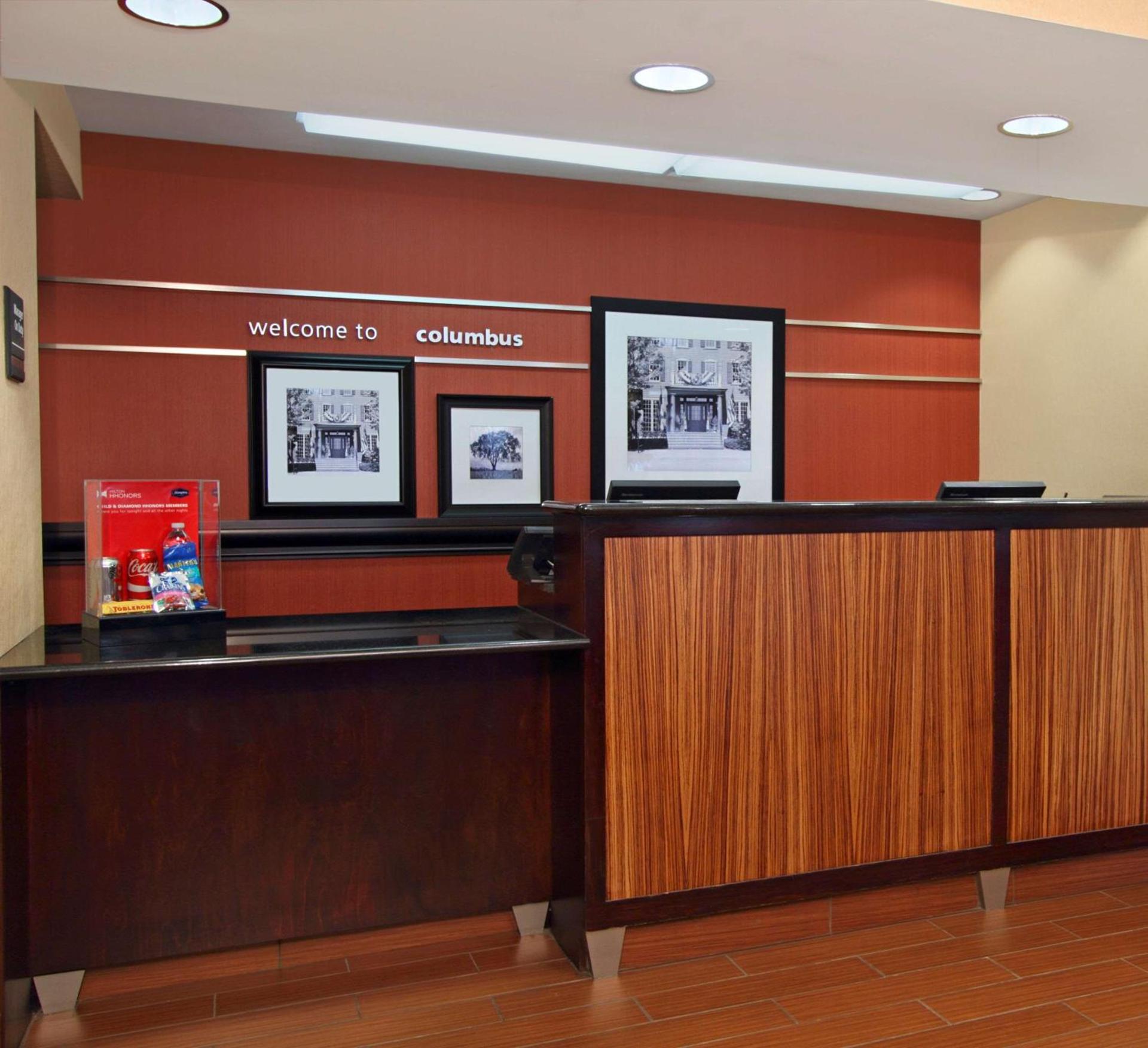 Hampton Inn Columbus-International Airport photo 7