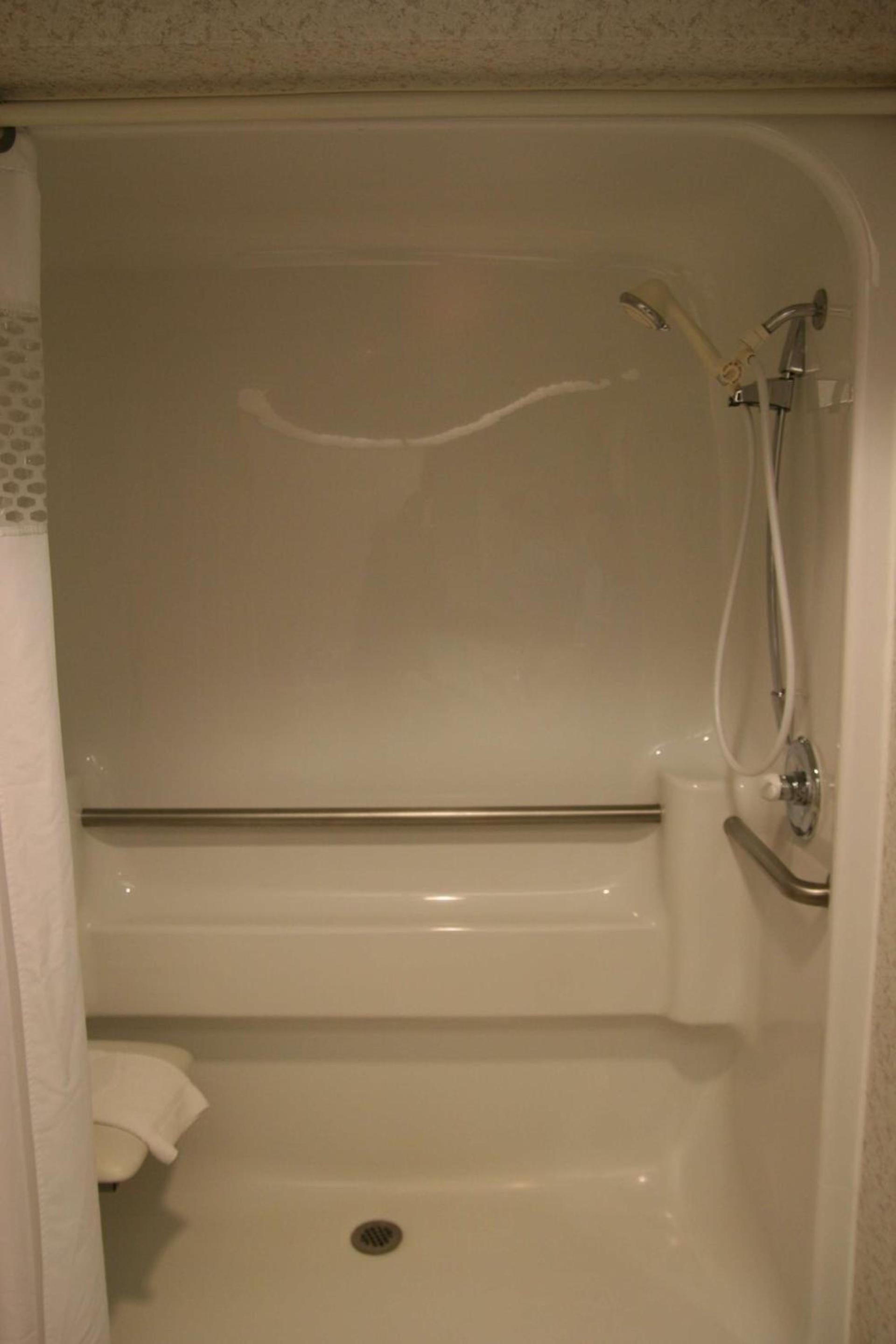Hampton Inn Columbus-International Airport photo 24