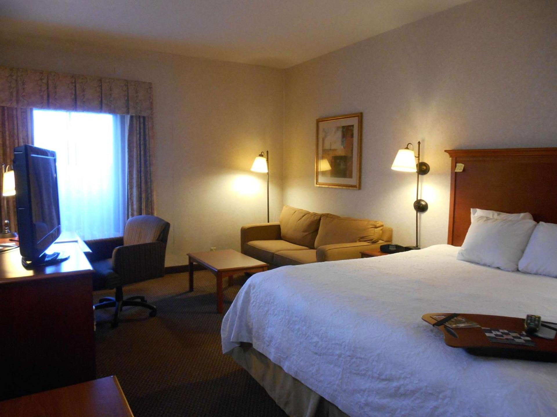 Hampton Inn Columbus-International Airport photo 27