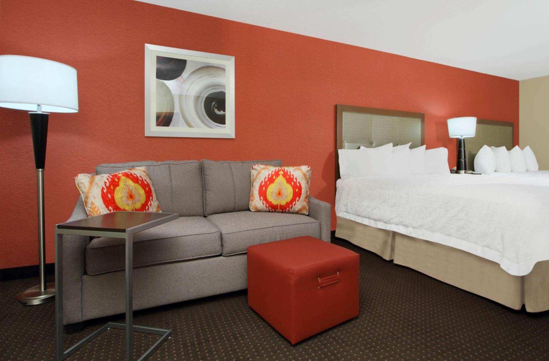 Hampton Inn Columbus-International Airport photo 29