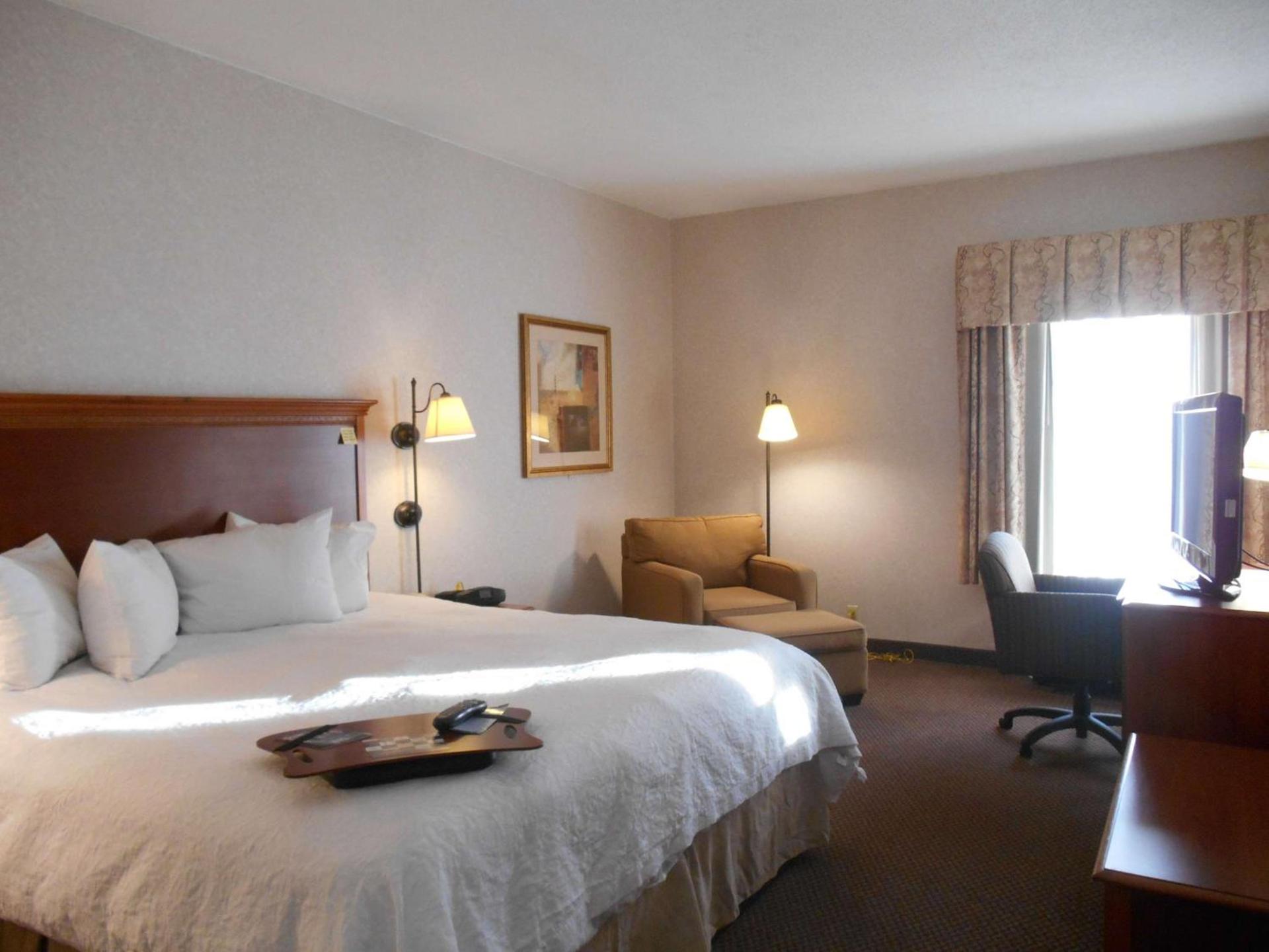 Hampton Inn Columbus-International Airport photo 33