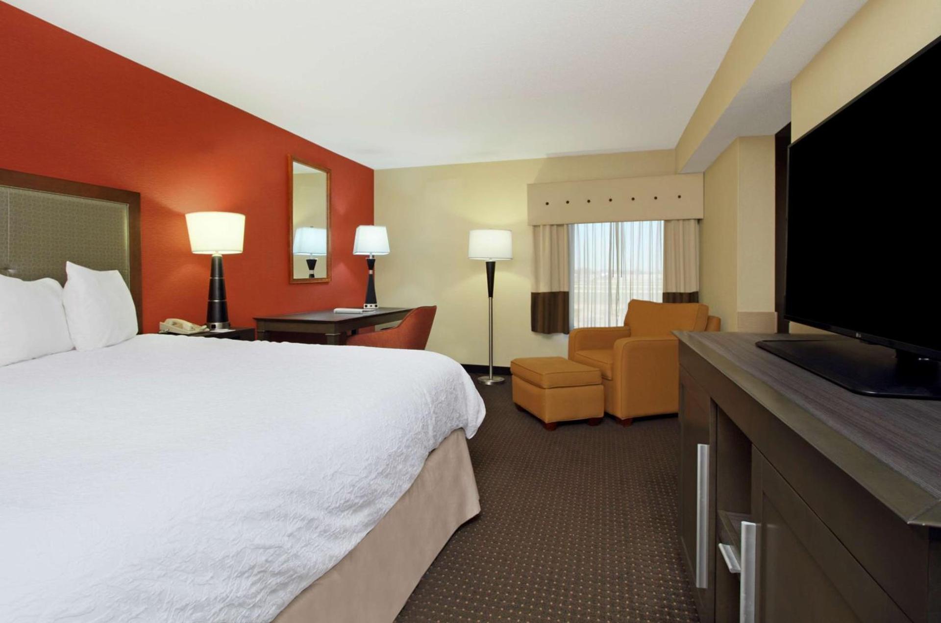 Hampton Inn Columbus-International Airport photo 36