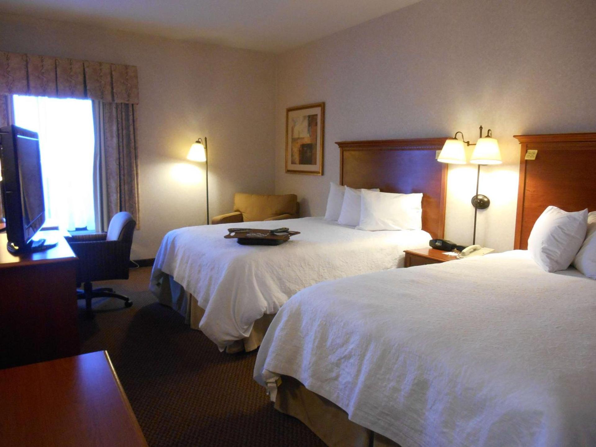 Hampton Inn Columbus-International Airport photo 43