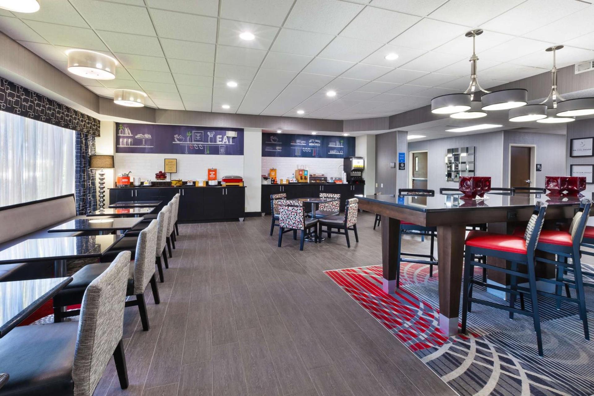 Hampton Inn Columbus/Delaware I-71 North photo 15