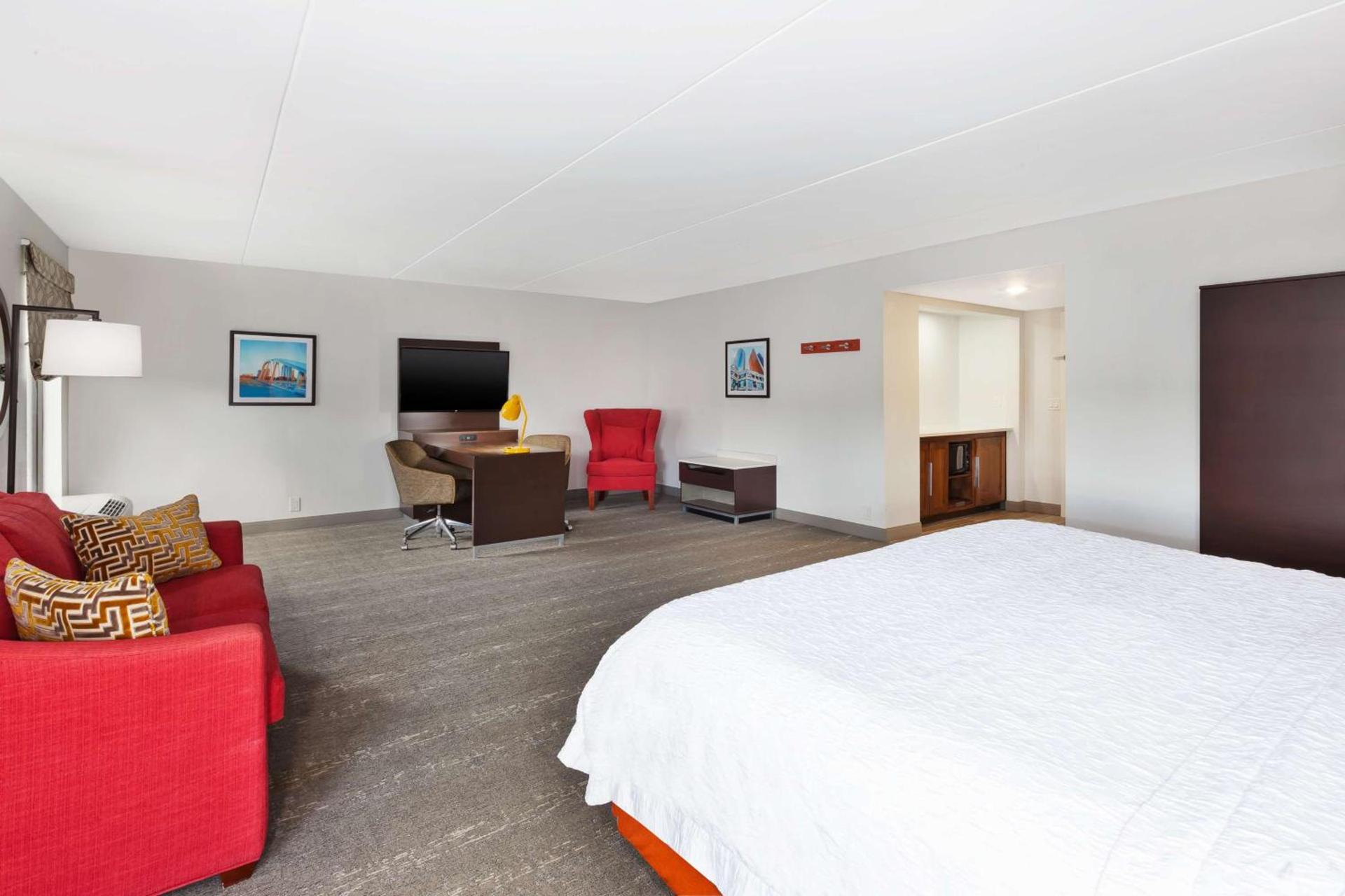 Hampton Inn Columbus/Delaware I-71 North photo 21