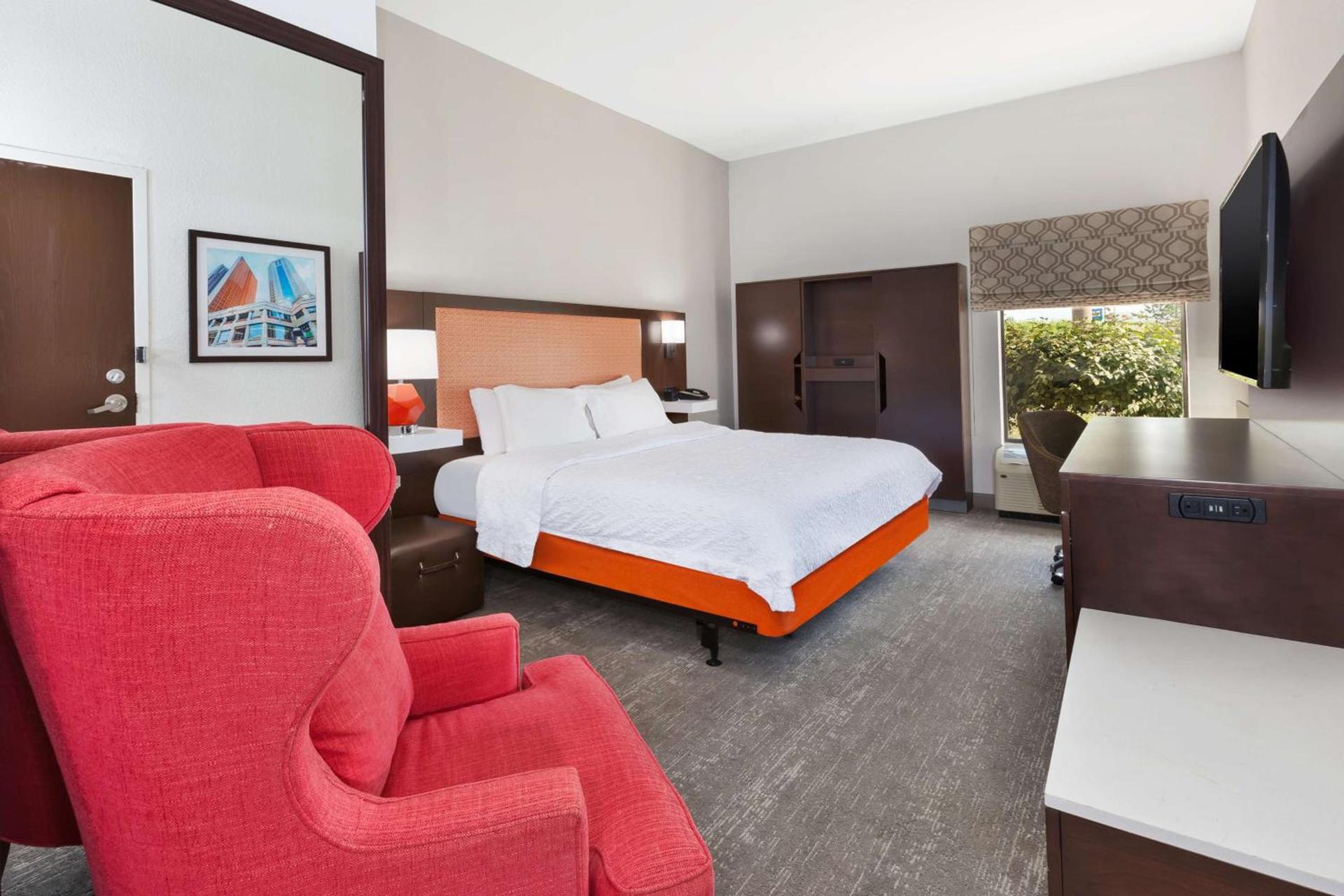 Hampton Inn Columbus/Delaware I-71 North photo 25