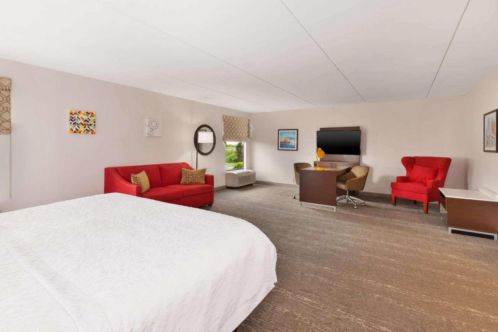 Hampton Inn Columbus/Delaware I-71 North photo 37
