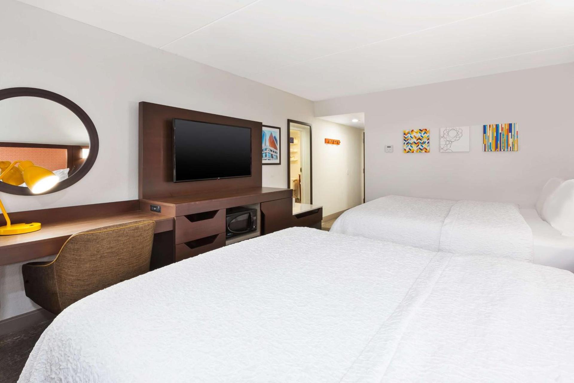 Hampton Inn Columbus/Delaware I-71 North photo 38
