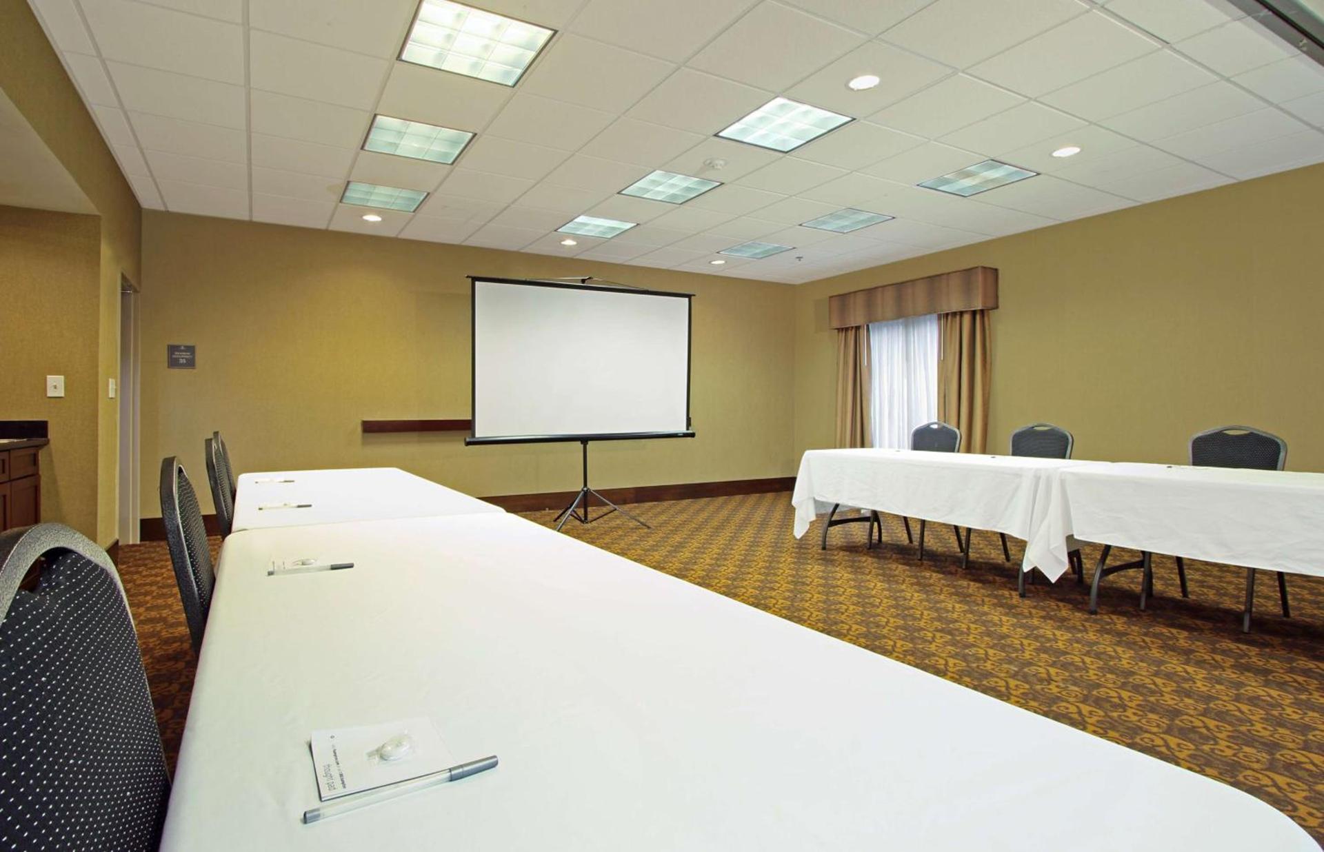 Hampton Inn & Suites Columbus Hilliard photo 31
