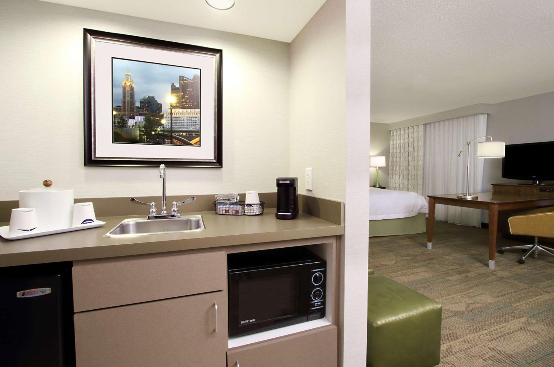 Hampton Inn & Suites Columbus Hilliard photo 32