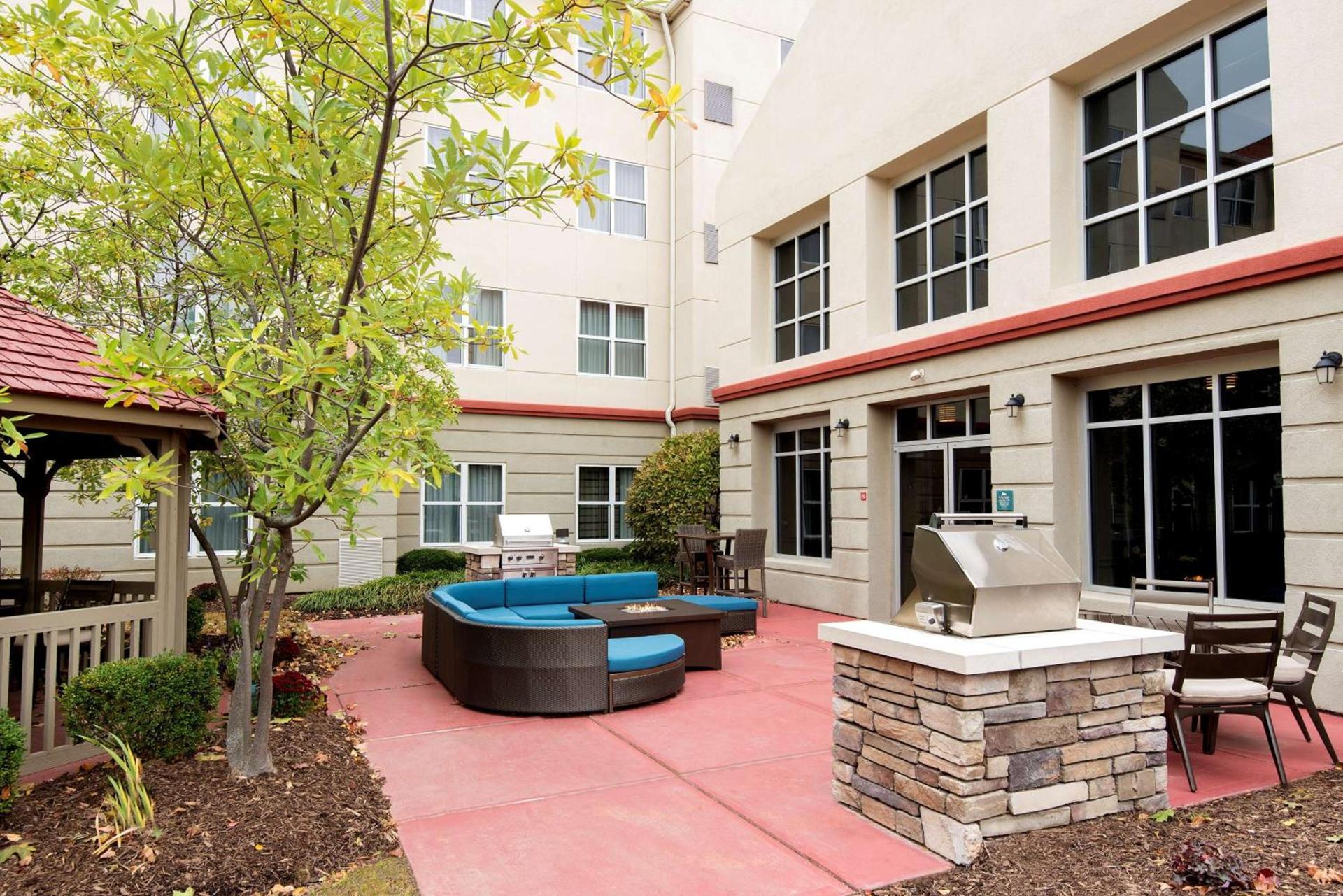 Homewood Suites Columbus - Airport photo 3