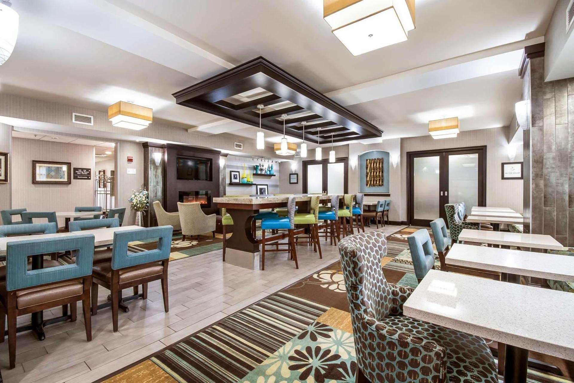 Hampton Inn West photo 5