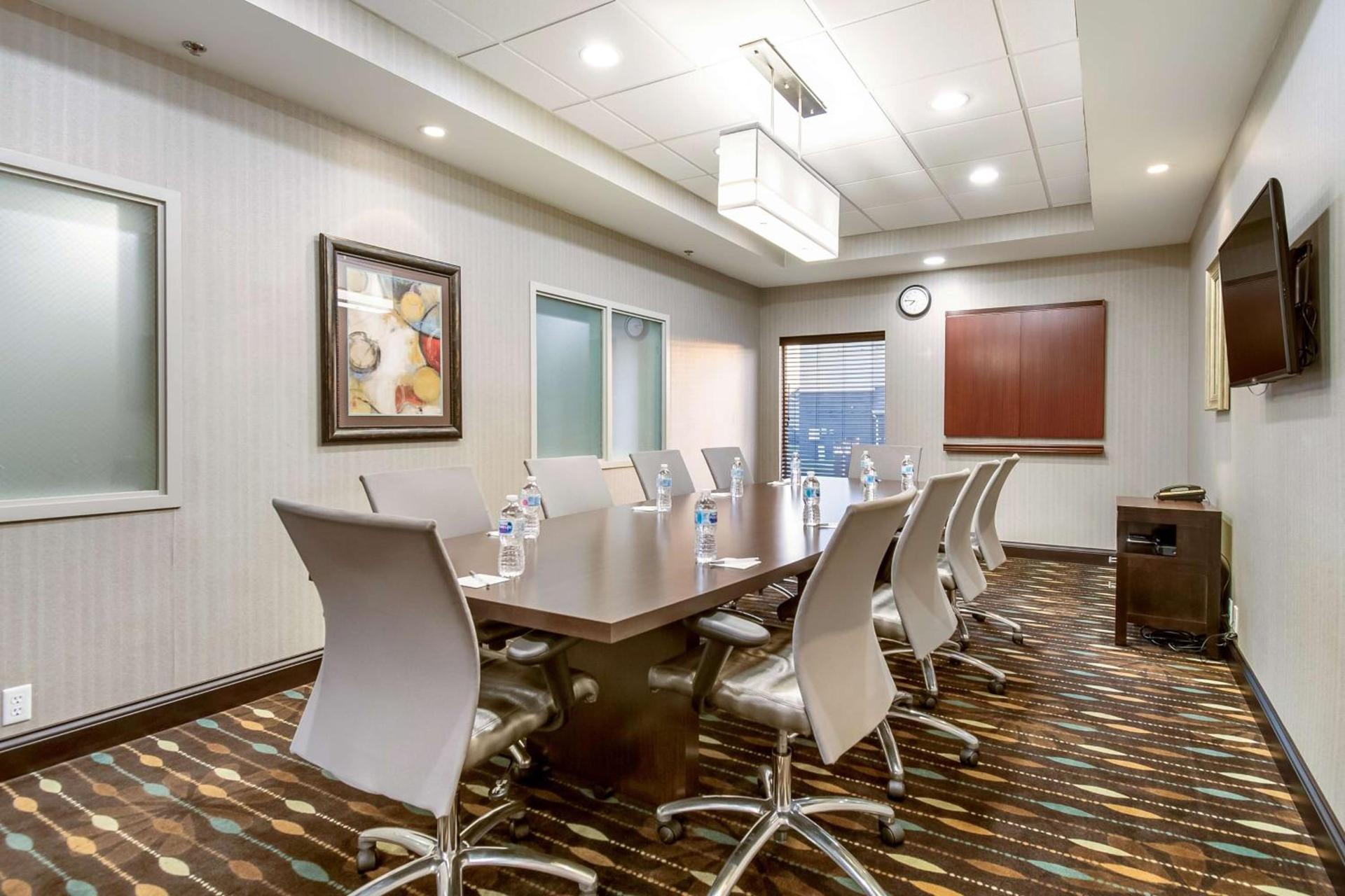 Hampton Inn West photo 21