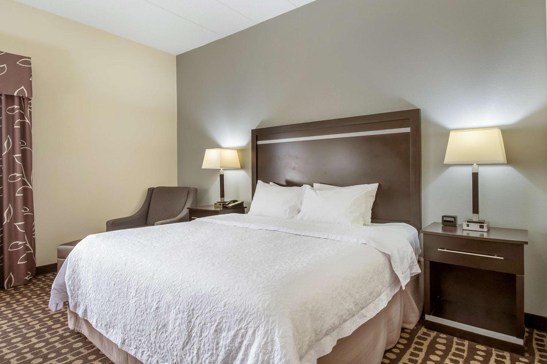 Hampton Inn West photo 20