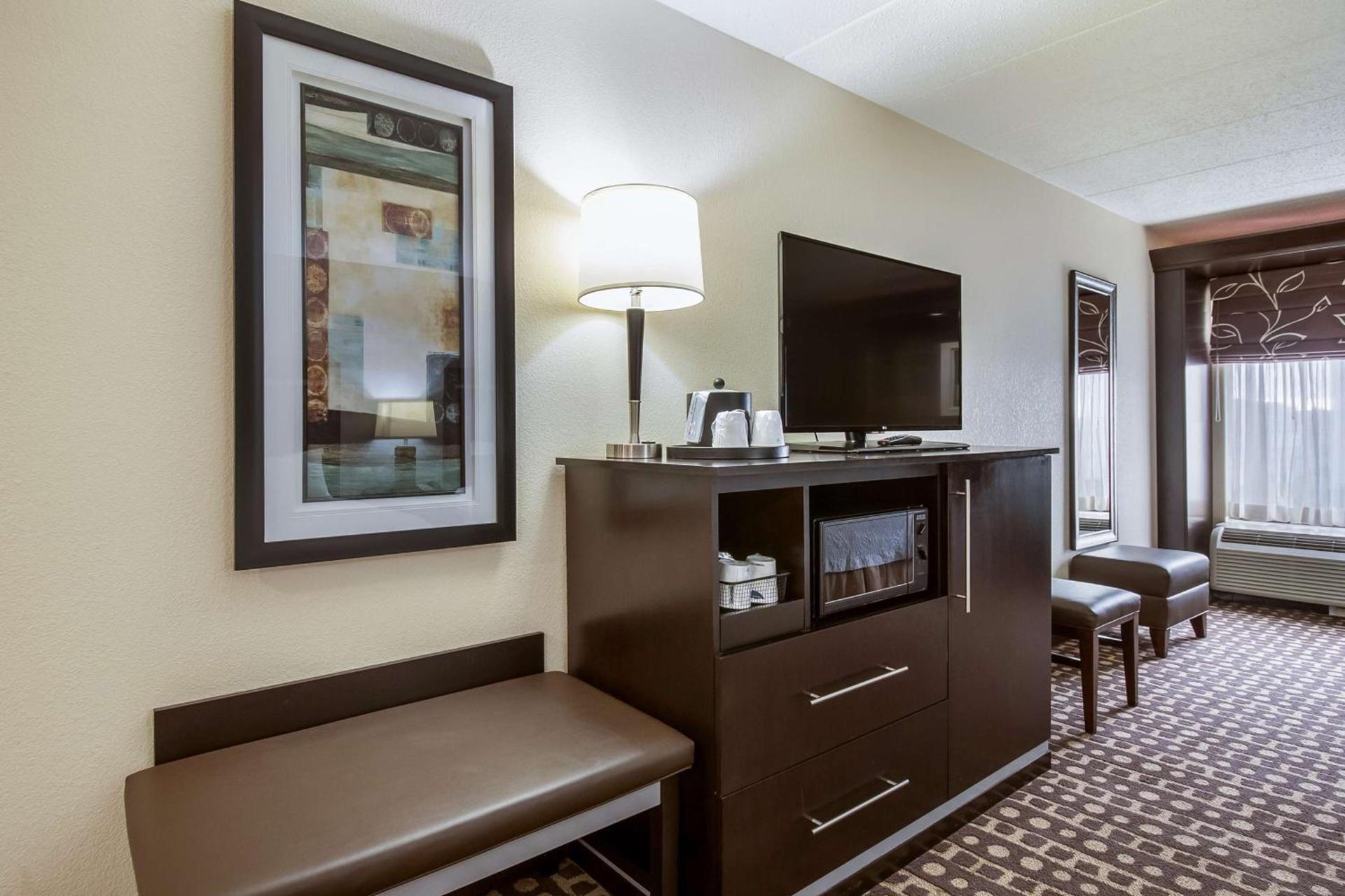 Hampton Inn West photo 23