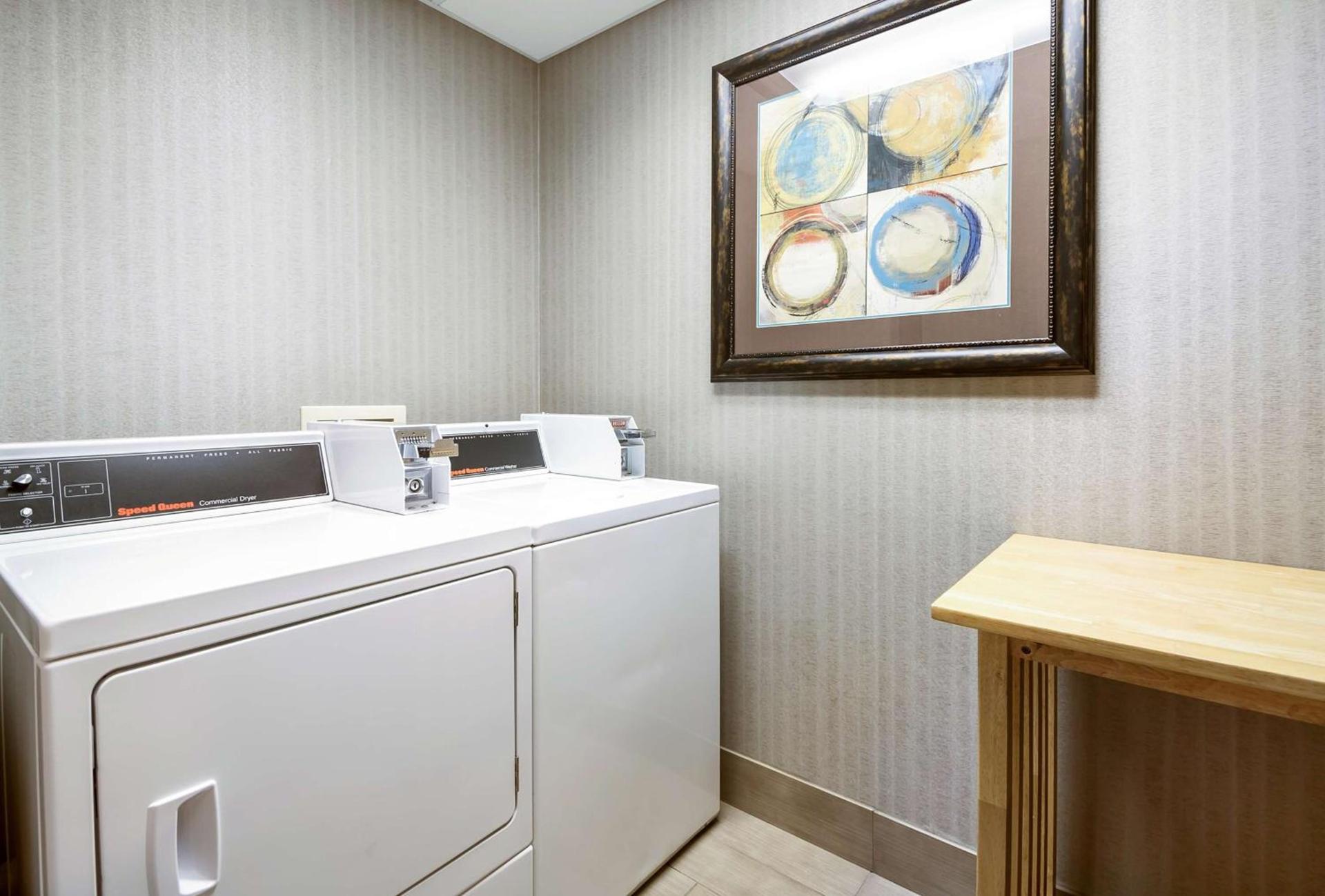 Hampton Inn West photo 24