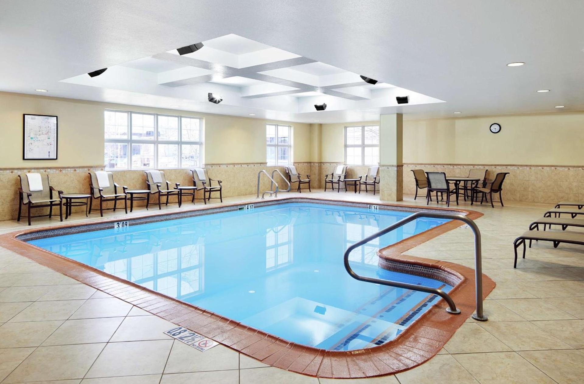 Homewood Suites Champaign-Urbana photo 5