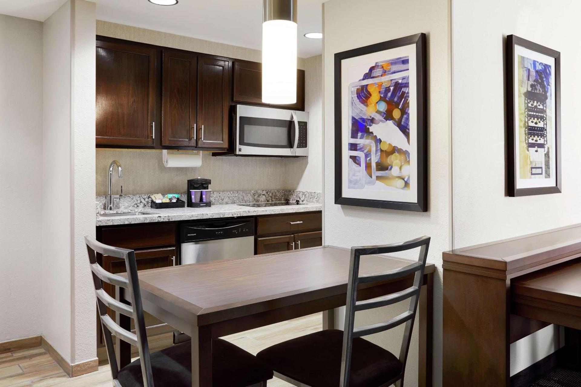 Homewood Suites Champaign-Urbana photo 3