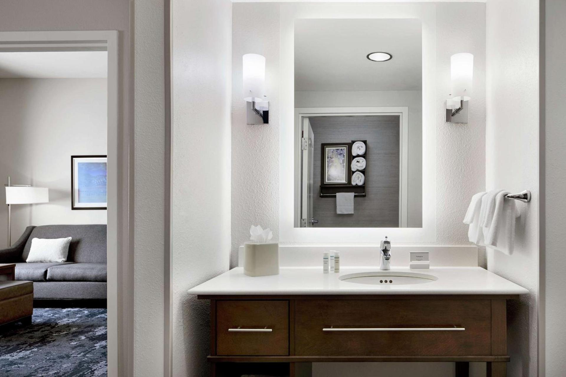 Homewood Suites Champaign-Urbana photo 17