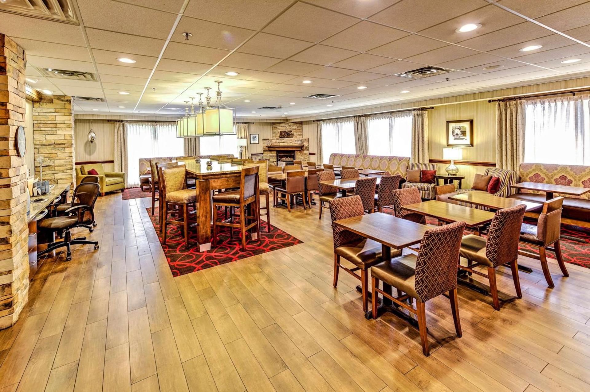 Hampton Inn Columbus I-70E/Hamilton Road photo 37