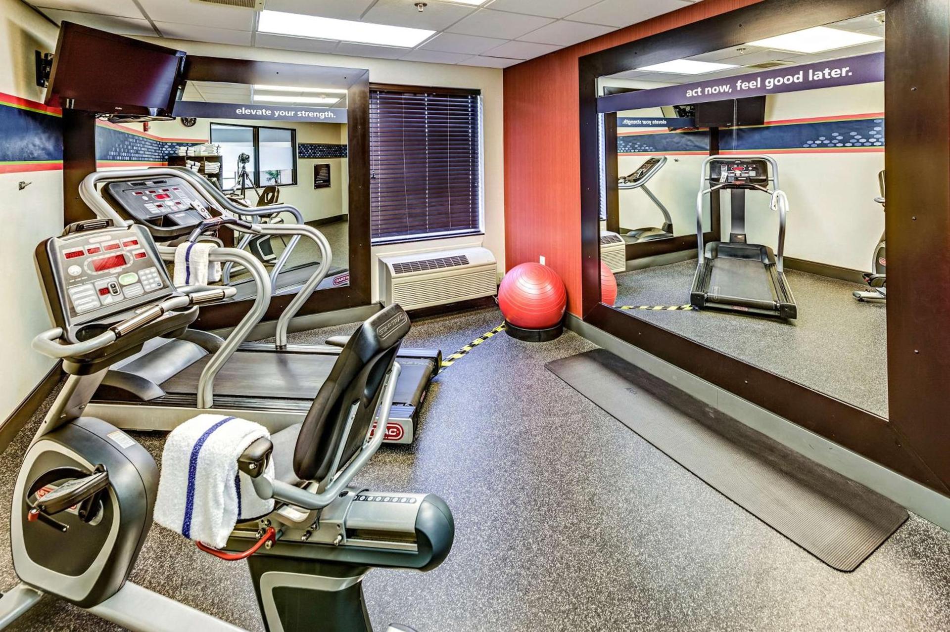 Hampton Inn Columbus I-70E/Hamilton Road photo 40