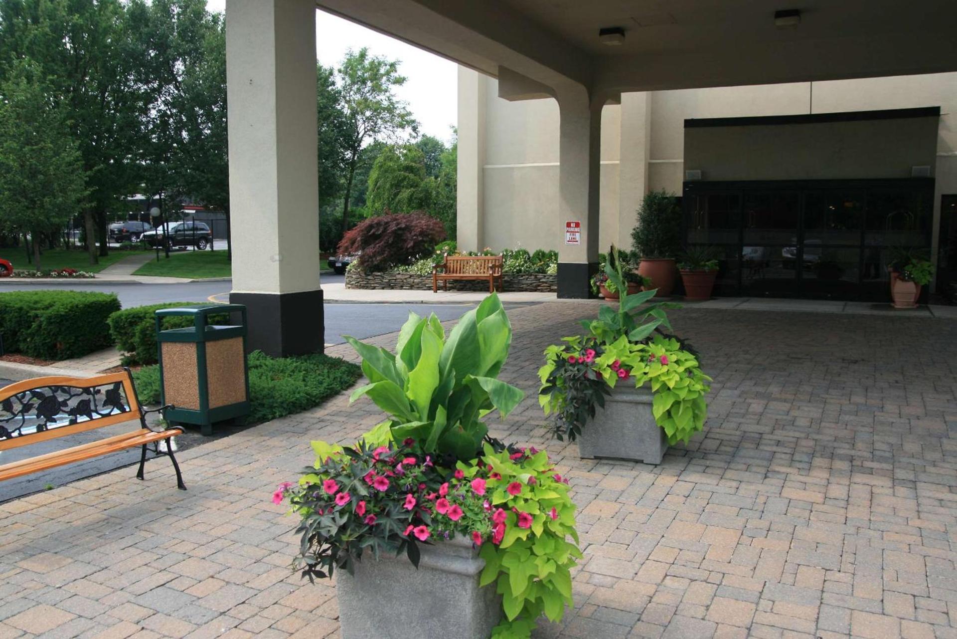 Hampton Inn Long Island/Commack photo 3