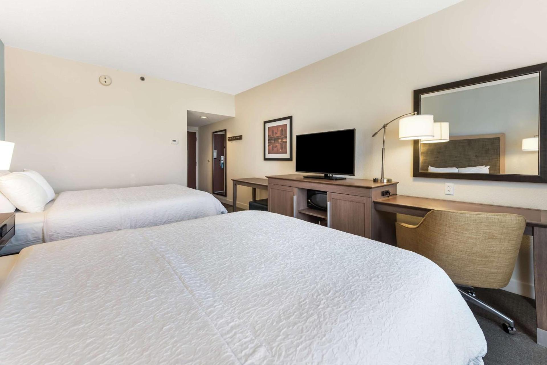 Hampton Inn Columbus I-70E/Hamilton Road photo 45