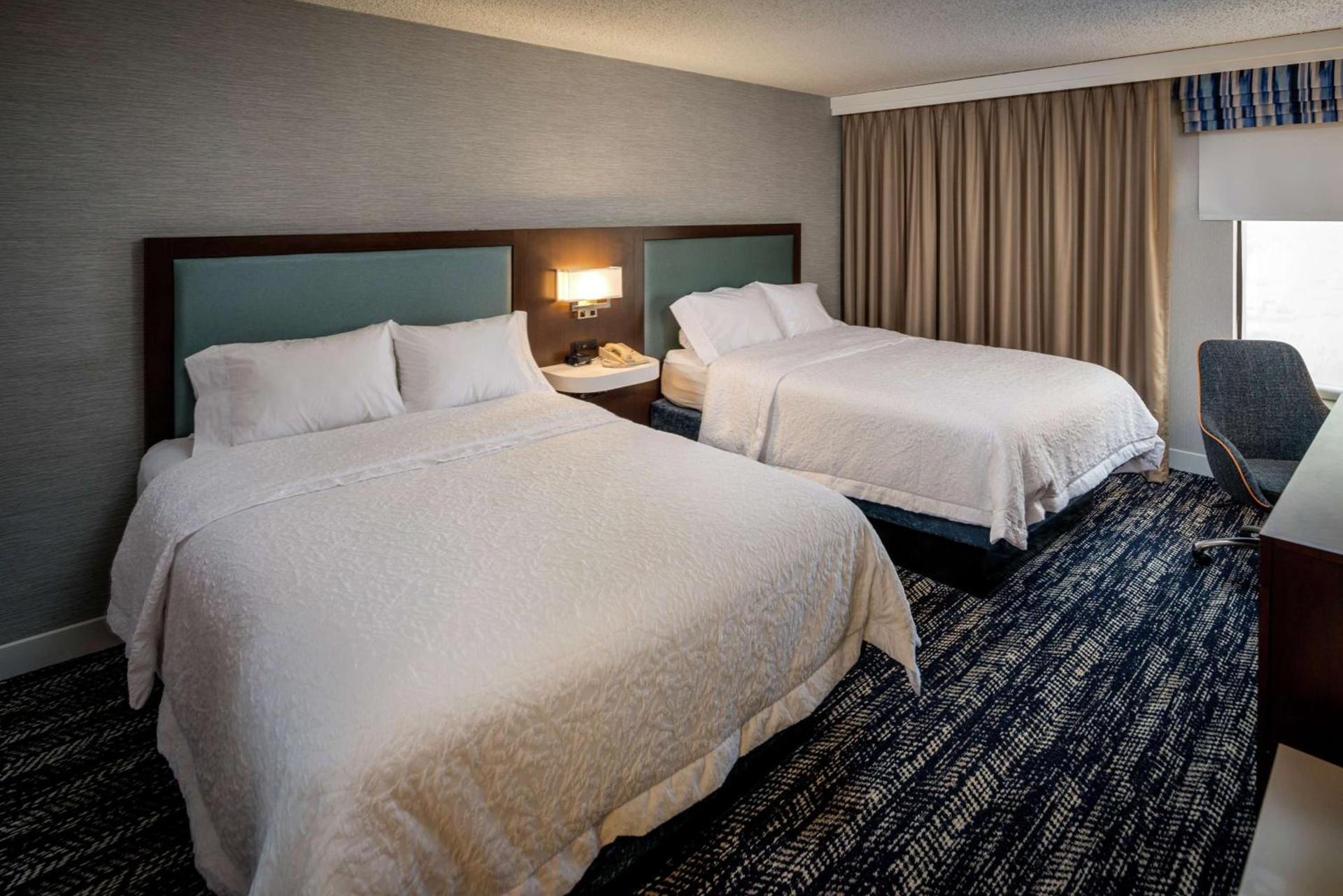 Hampton Inn Long Island/Commack photo 18