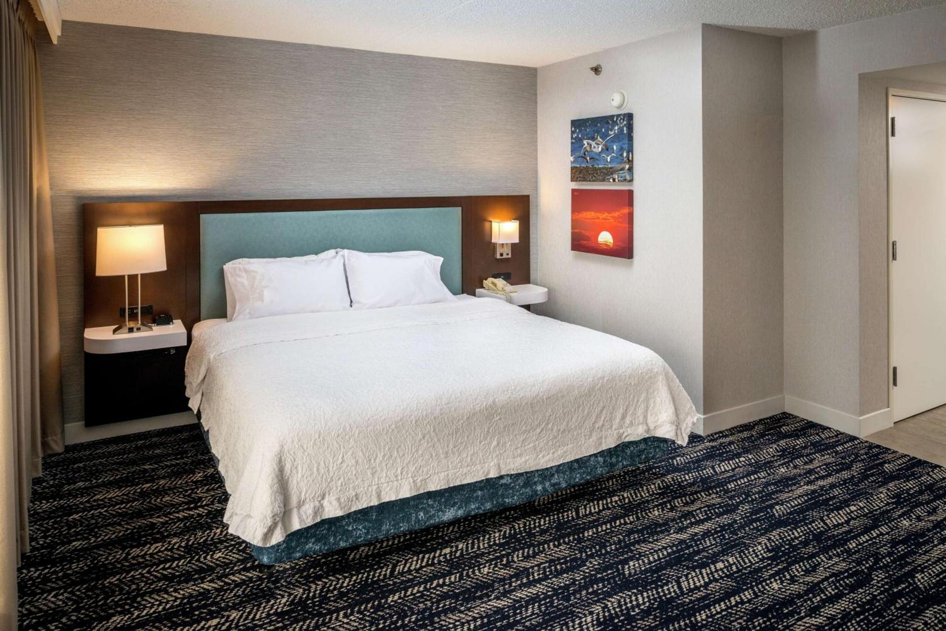 Hampton Inn Long Island/Commack photo 27