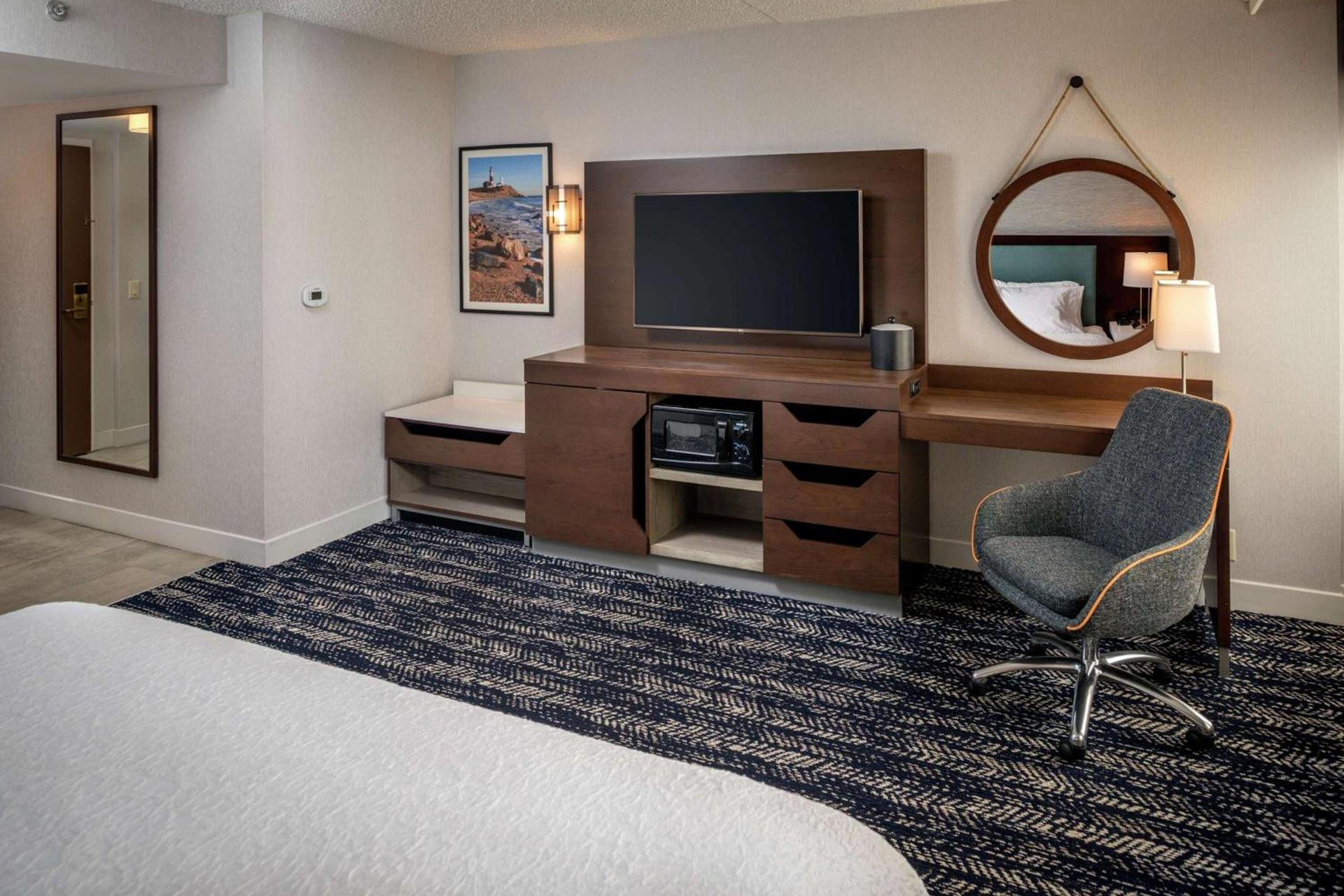 Hampton Inn Long Island/Commack photo 26
