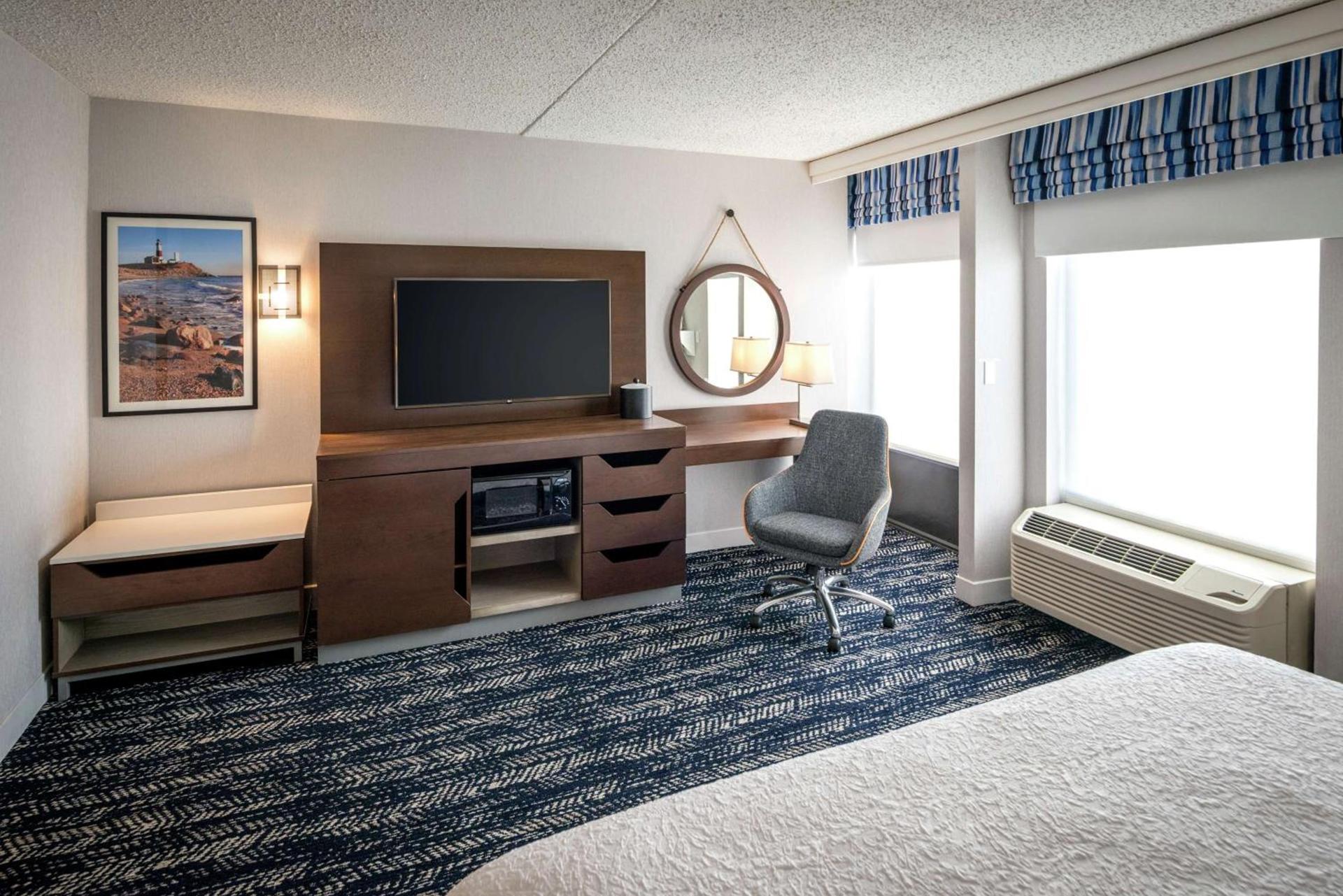 Hampton Inn Long Island/Commack photo 28