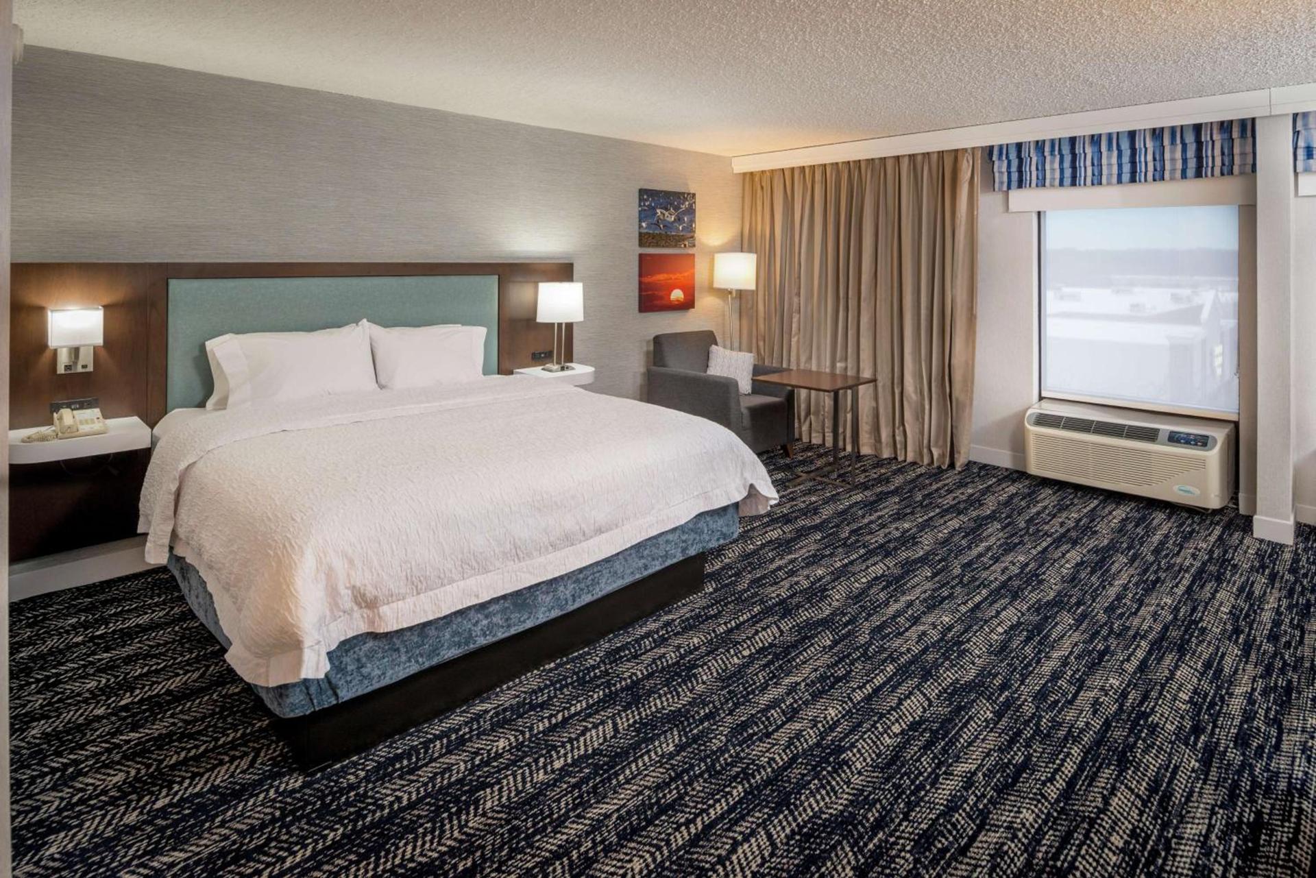 Hampton Inn Long Island/Commack photo 37