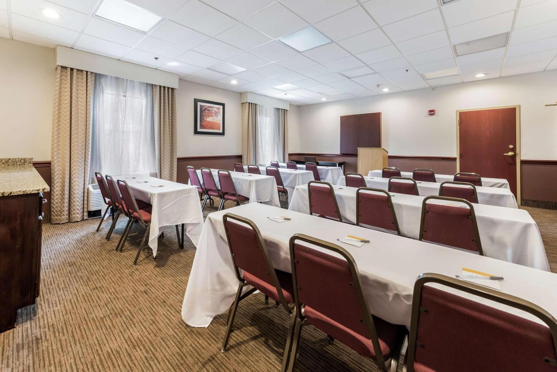 Hampton Inn Columbus I-70E/Hamilton Road photo 75