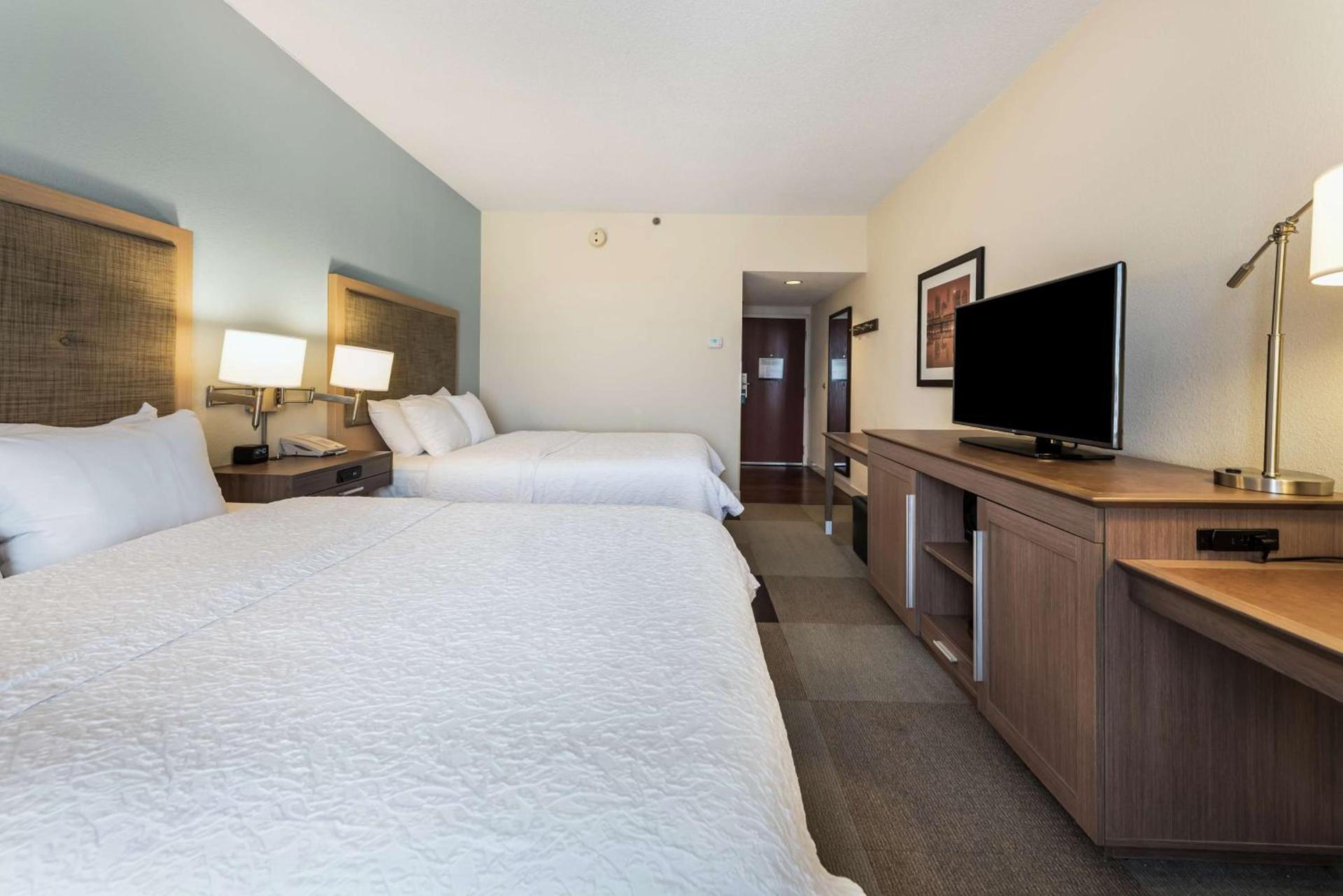Hampton Inn Columbus I-70E/Hamilton Road photo 77