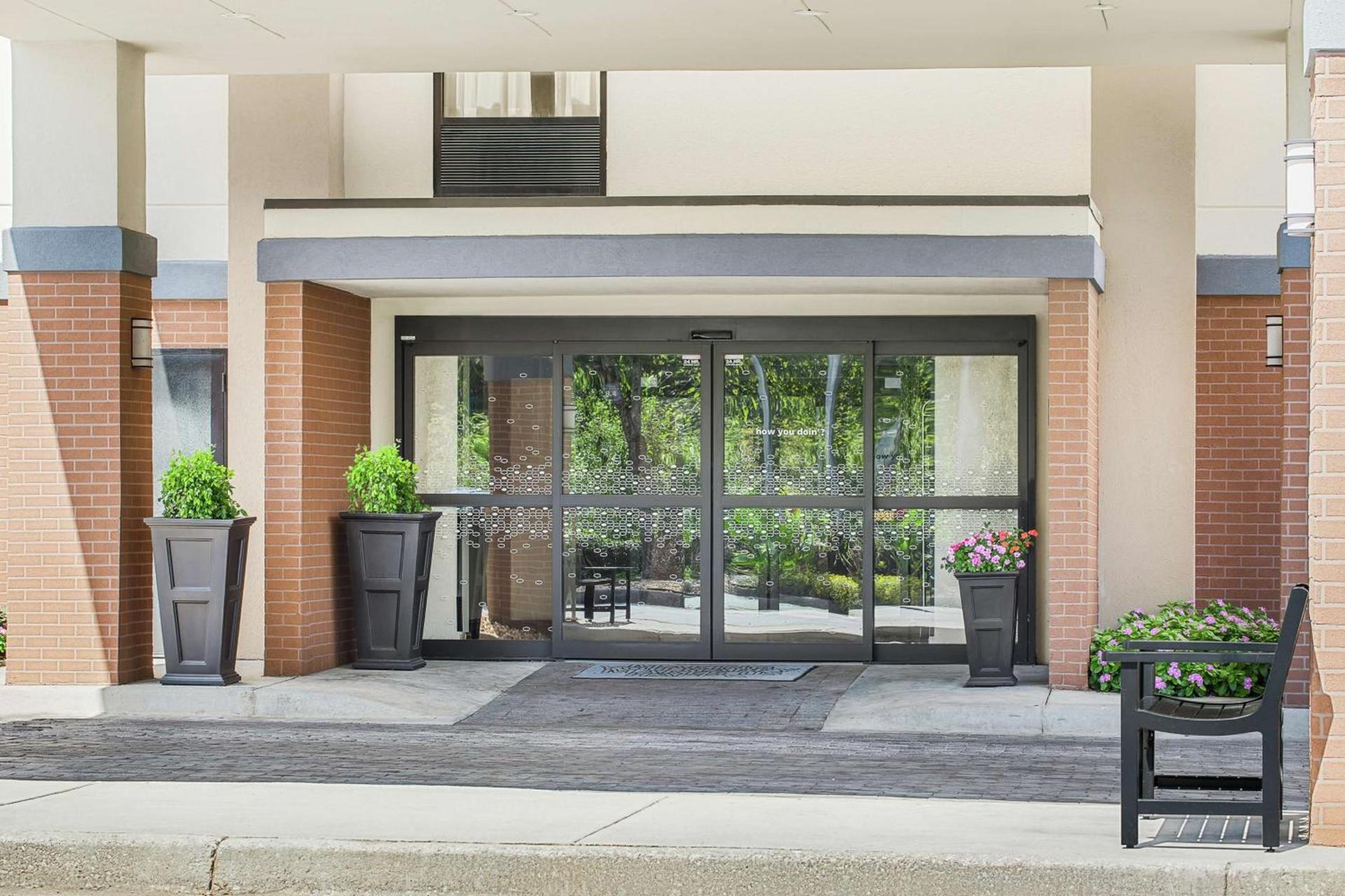 Hampton Inn Commerce photo 4