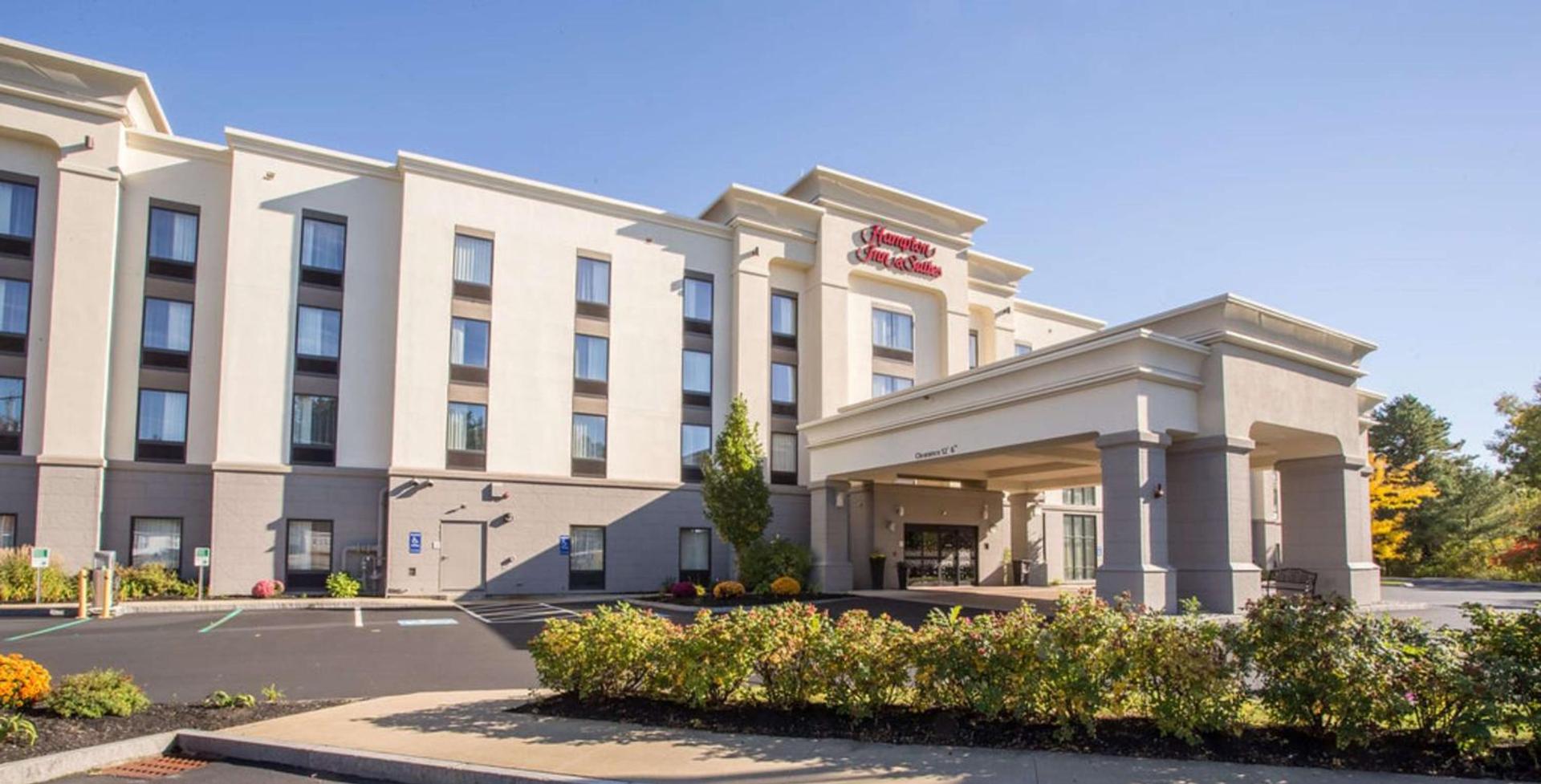 Hampton Inn & Suites Tilton photo 5
