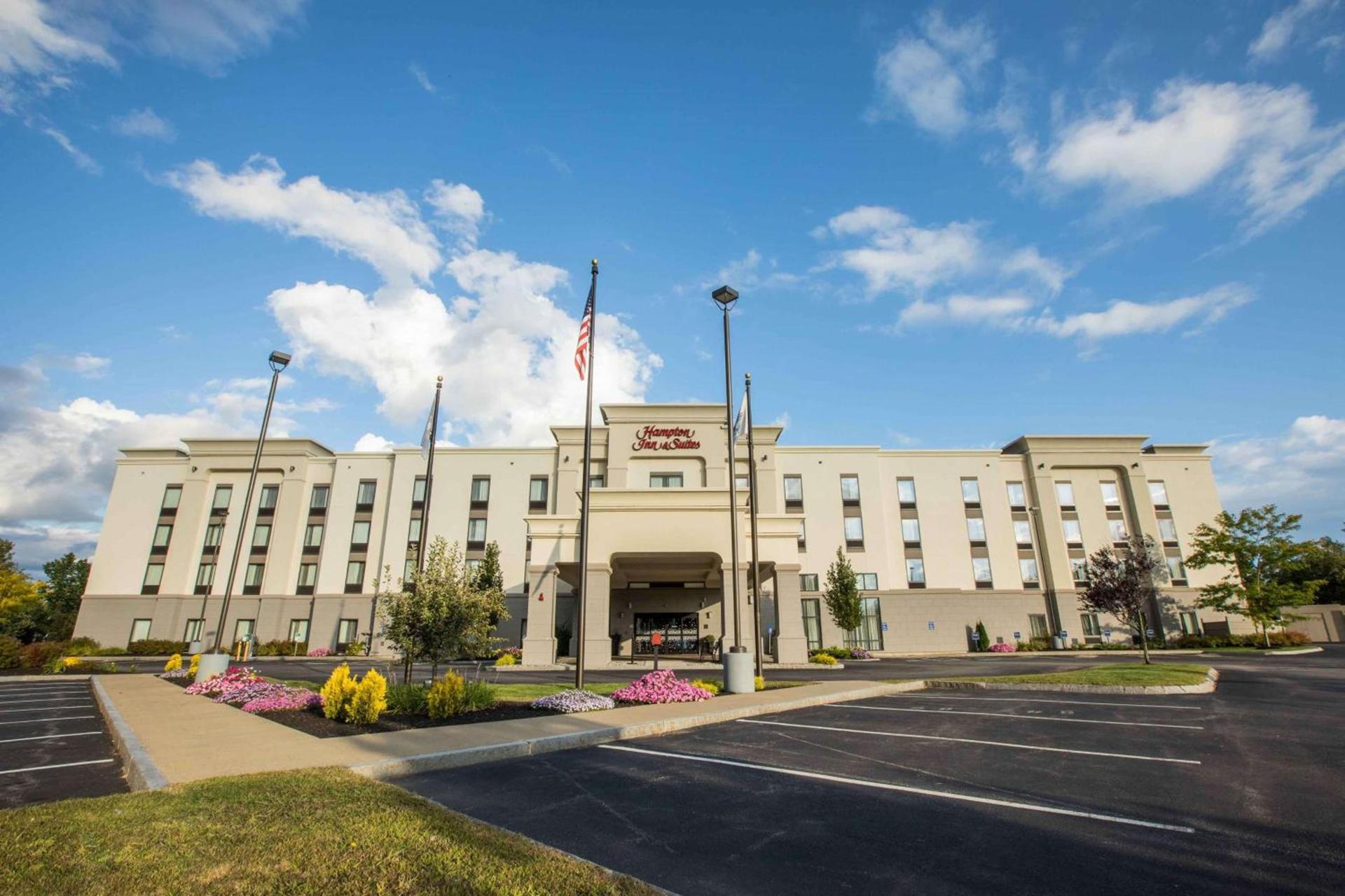Hampton Inn & Suites Tilton photo 3