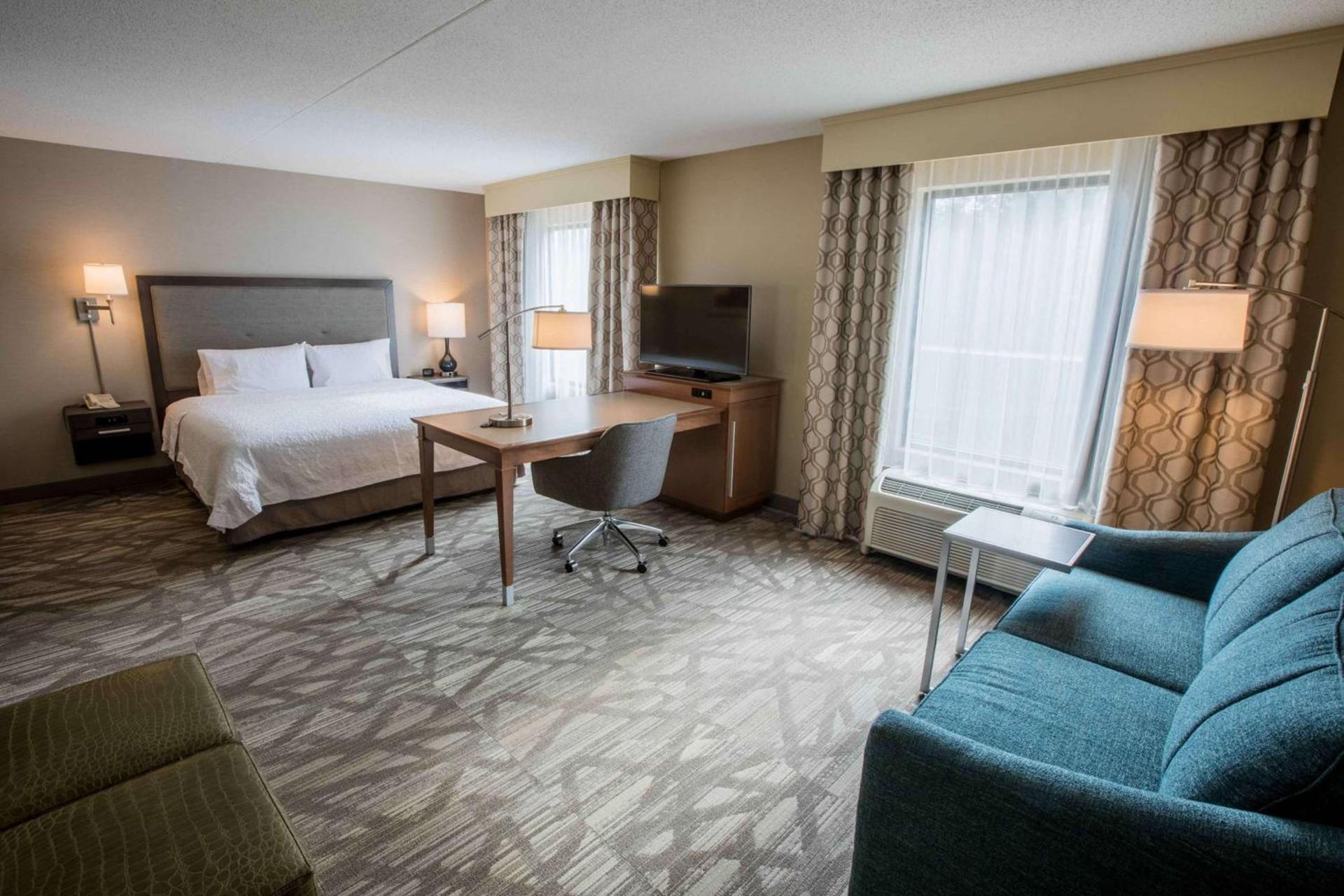 Hampton Inn & Suites Tilton photo 33