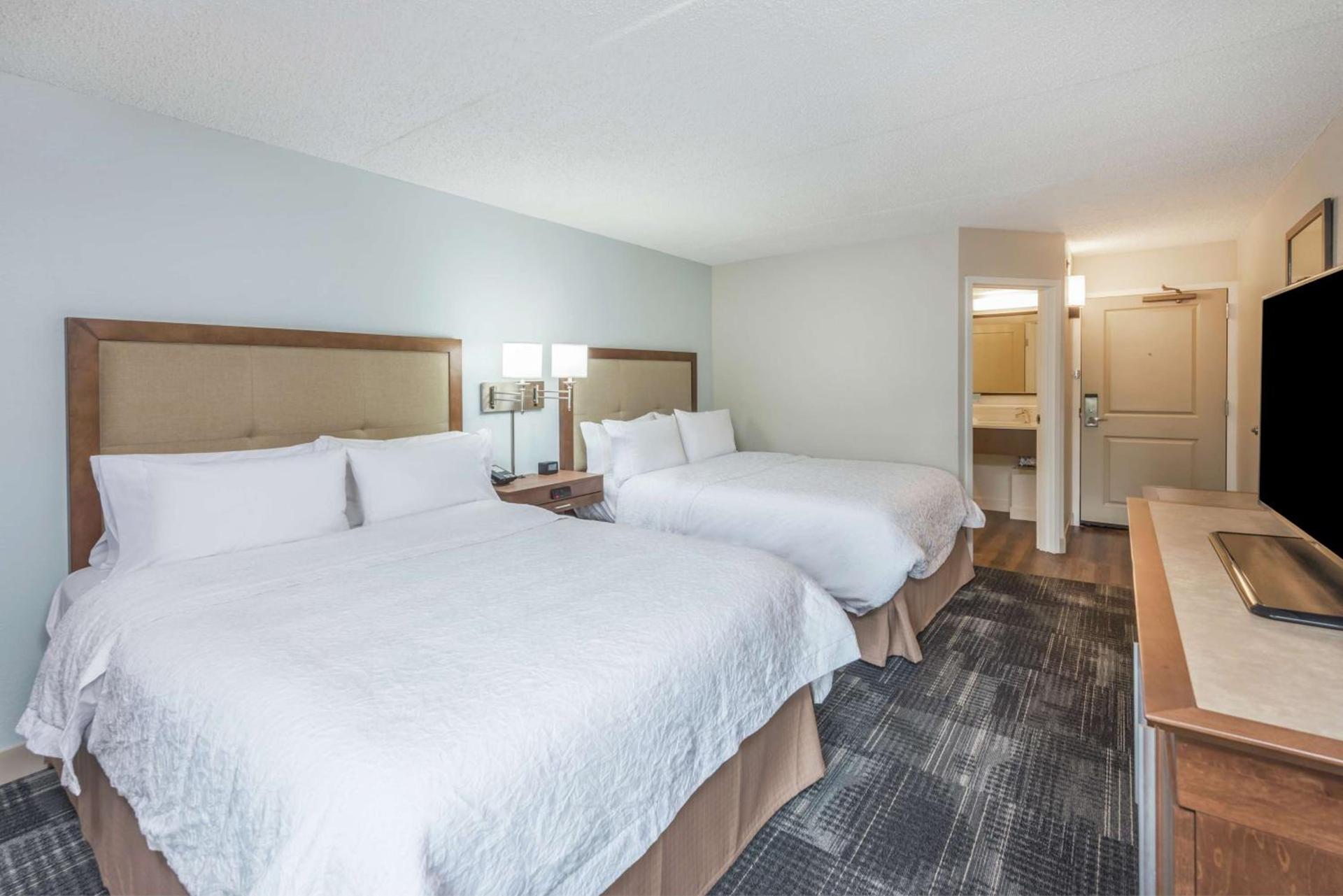 Hampton Inn Columbia photo 15