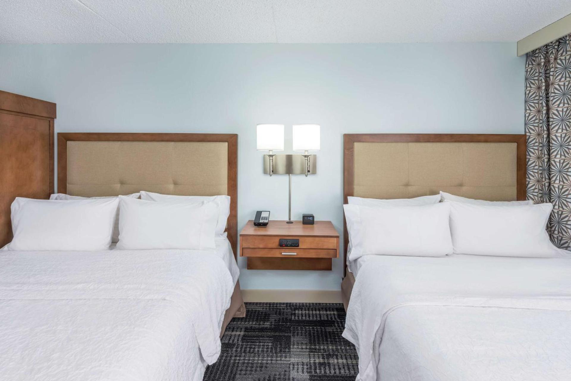 Hampton Inn Columbia photo 18